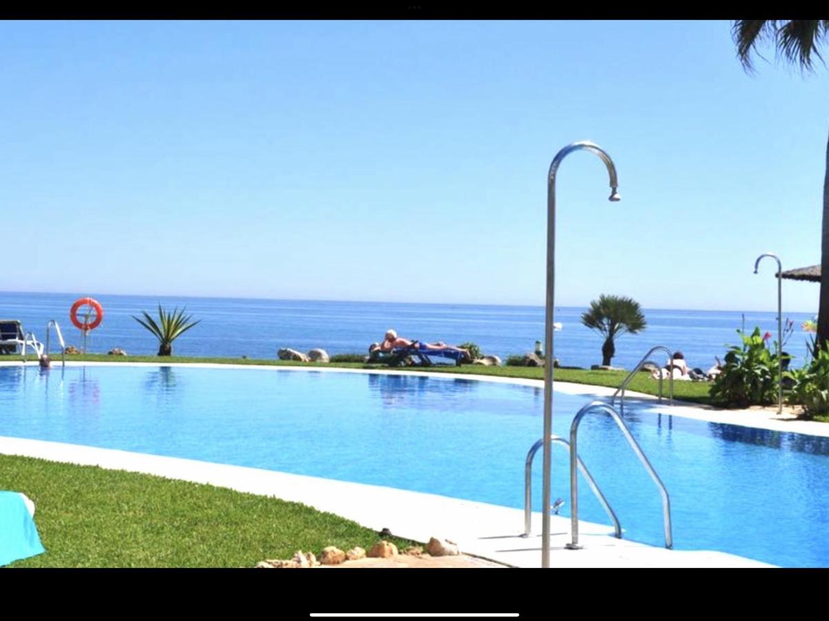 Mi Capricho 170 Beachfront Apartment Sitio de Calahonda Exteriör bild